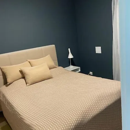 Flott Rekkehus, Leies Ut Til Ons Apartman