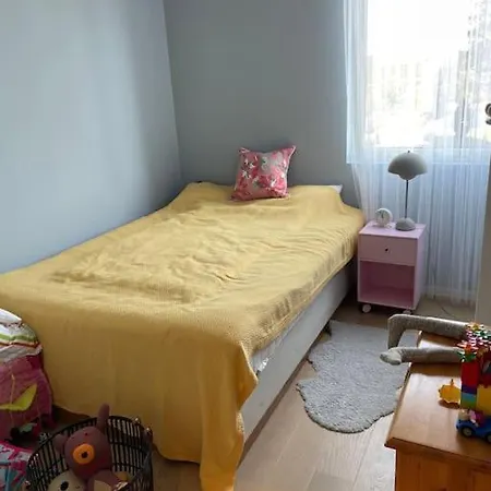 Flott Rekkehus, Leies Ut Til Ons Apartman